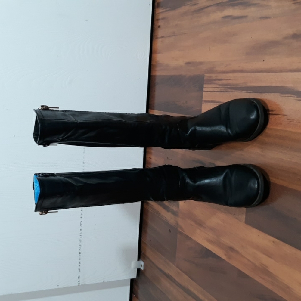 Alpine Swiss Boots size 6